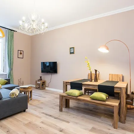 Downtown Synagogue * Budapest