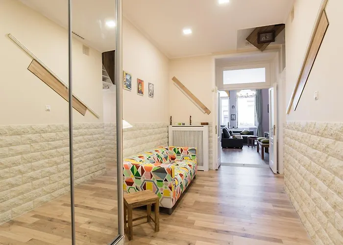 市中心犹太会堂酒店